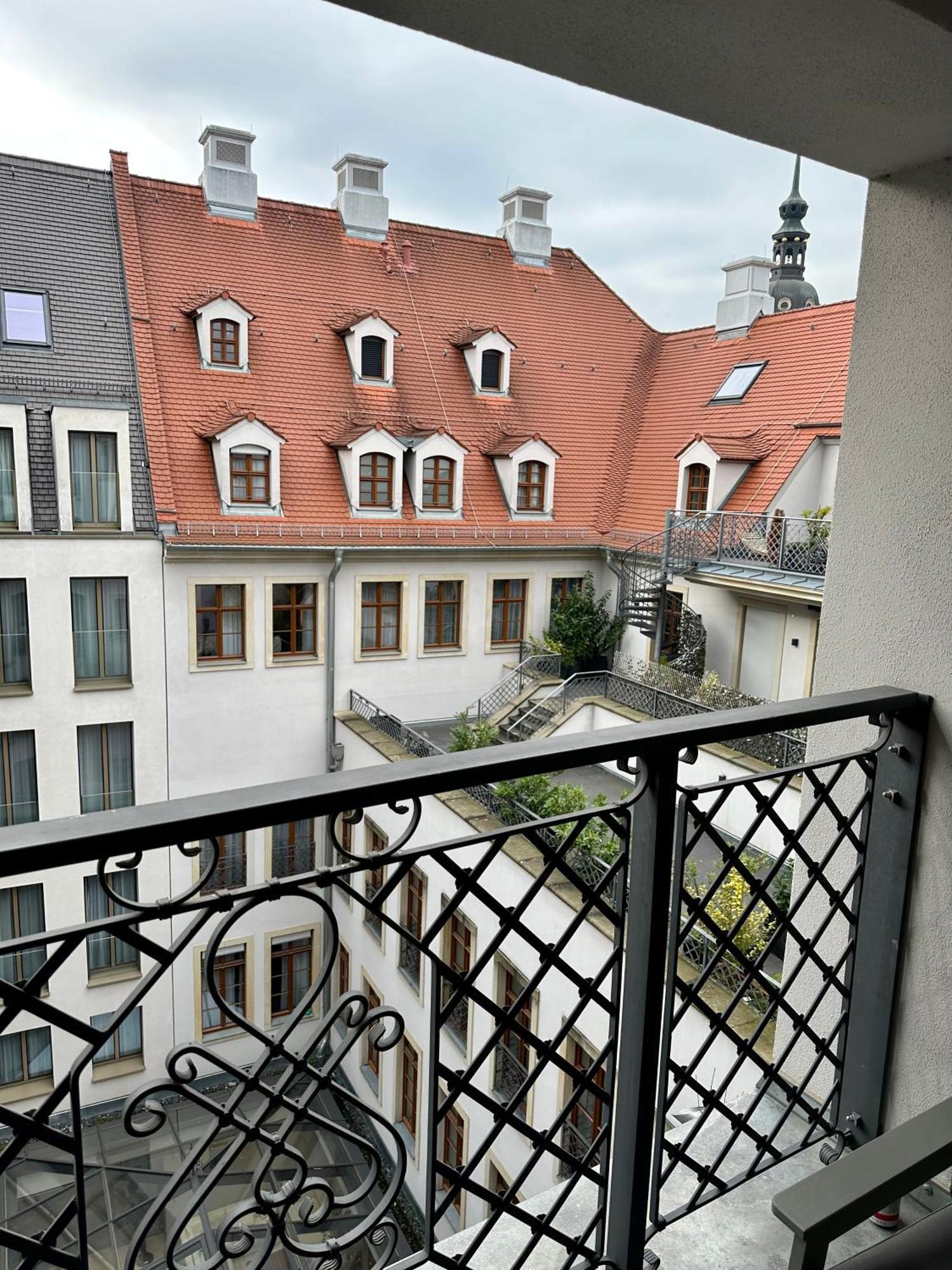 Exklusives Apartment Mit Einmaligem Blick Zur Frauenkirche - Parkplatz Kostenfrei Dresden Exterior photo