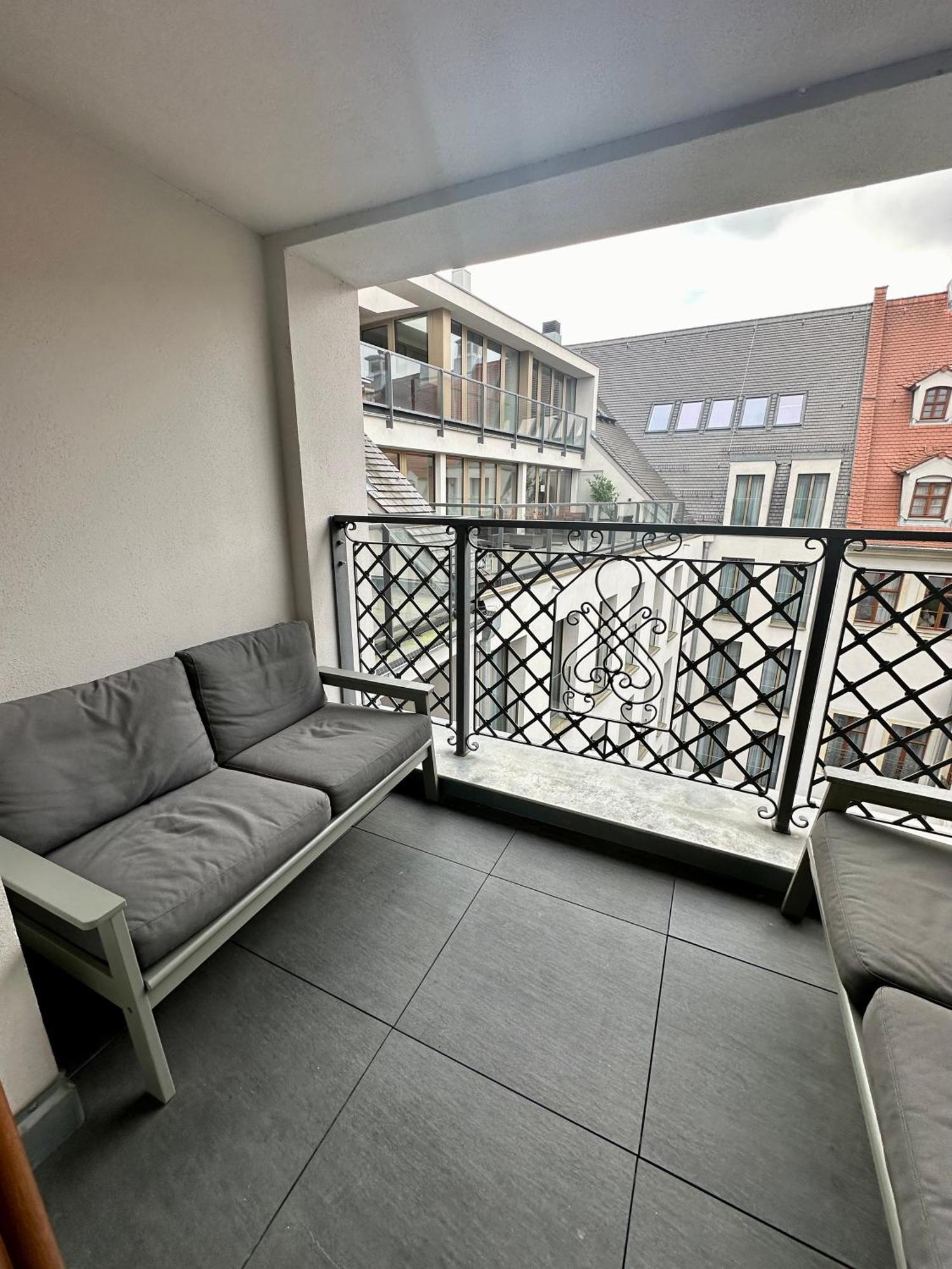 Exklusives Apartment Mit Einmaligem Blick Zur Frauenkirche - Parkplatz Kostenfrei Dresden Exterior photo